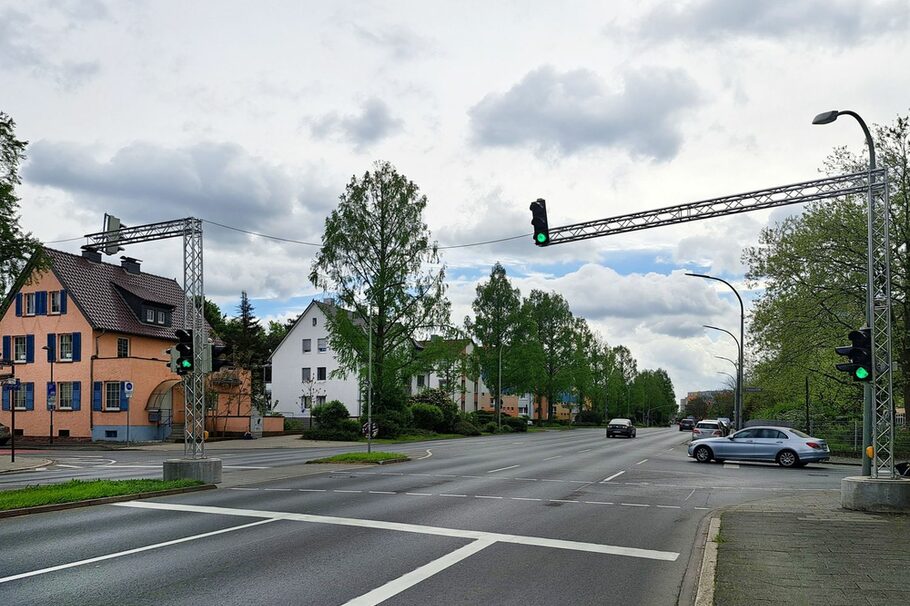 Ansicht der provisorischen Ampelanlage am Odenwaldring / Ecke Schumannstraße.